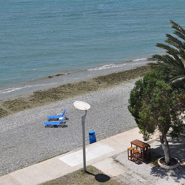 Пляж Янатес (Yanathes) Ларнака Кипр
