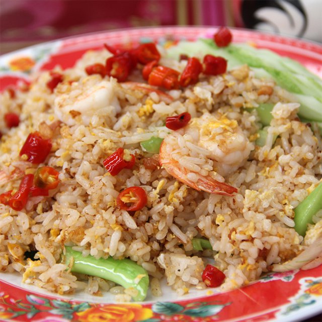 Кхао Пад (Khao Pad) - жареный рис