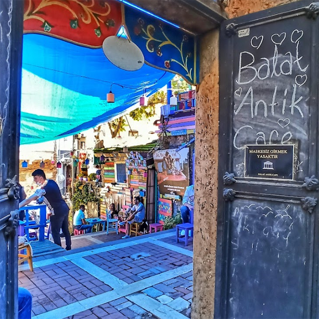 Balat Antik Cafe. Стамбул